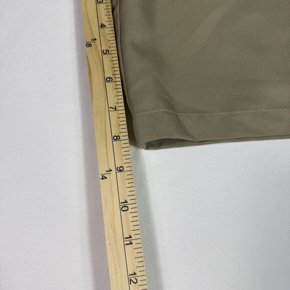 Izod Golf Mens Swingflex Cargo Shorts Khaki Size 38 Comfy‎ Flexible Mesh Pockets - Picture 7 of 16